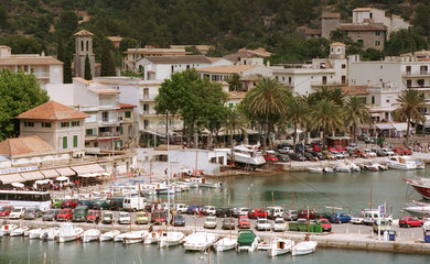 Mallorca  Spanien  Blick auf Port de Soller