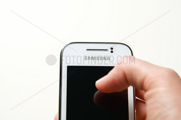 Berlin  Deutschland  Smartphone Samsung Galaxy Y