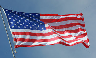 Iffezheim  Deutschland  Nationalfahne der USA weht im Wind