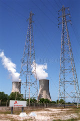 Kernkraftwerk der E.D.F. auf dem Gelaende der Atomanlage Tricastin