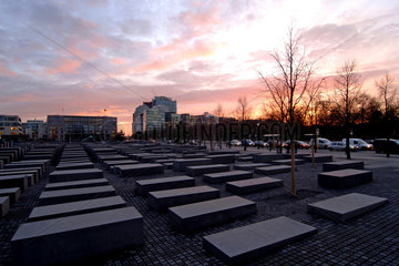 Berlin  Deutschland  Holocaustmahnmal bei Sonnenuntergang