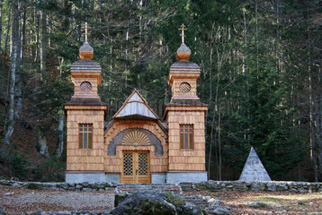 Kranjska Gora  die Russische Kapelle in den Julischen Alpen