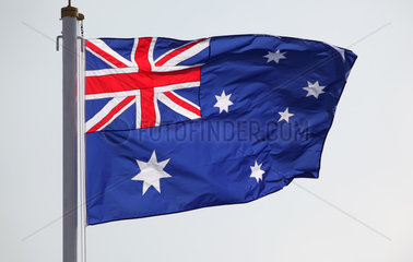 Hongkong  China  Nationalflagge von Australien weht im Wind