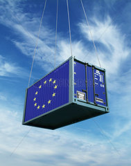 Hamburg  EU-Container wird verladen