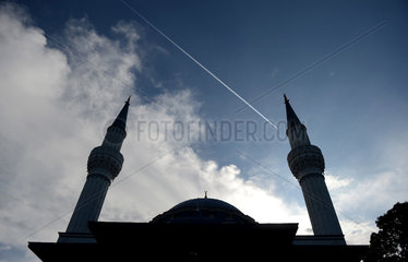 Berlin  Deutschland  die Minarette der Sehitlik Moschee in Berlin-Neukoelln