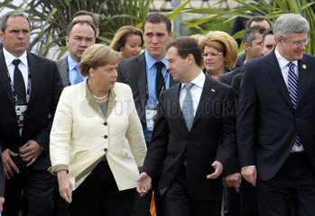 Merkel + Medwedew + Harper