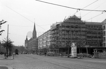 Dresden  DDR  Stadtansicht. Wohnungsbau in der Borsbergstrasse im Stadtteil Striesen