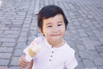 Little boy with ice cream cone  portrait