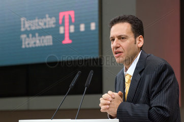 Hamid Akhavan  Deutsche Telekom AG