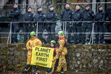 Greenpeace - Aktion zum G20 - Gipfel in Bonn
