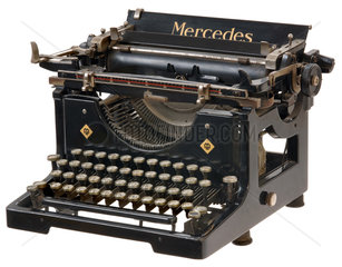 alte Schreibmaschine  1925