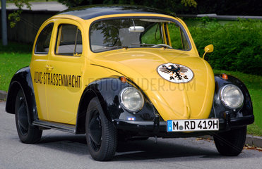 ADAC Strassenwacht  historischer VW Kaefer  um 1960