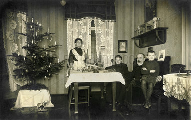 Enkel  Grosseltern  Heiligabend  1915