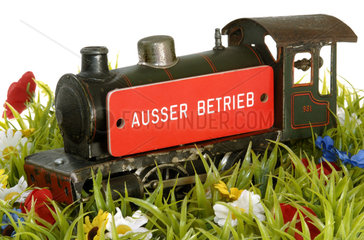 alte Lokomotive  ausser Betrieb  Symbol Bahnstreik