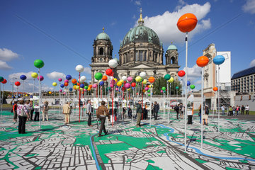 Berlin  Deutschland  der groesste begehbare Stadtplan von Berlin zur 775-Jahr-Feier