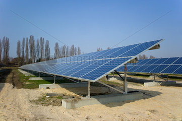 Berlin  Deutschland  Photovoltaik-Anlage in Berlin-Mariendorf