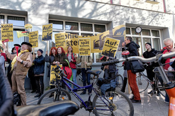 Berlin  Deutschland  Protest gegen Pro-Kohle-Politik der Gewerkschaften