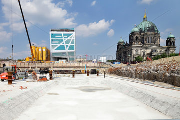 Berlin  Deutschland  Fundamentplatte fuer das Berliner Schloss - Humboldtforum
