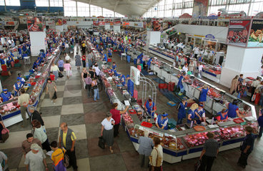 Minsk  Weissrussland  eine Markthalle in Minsk