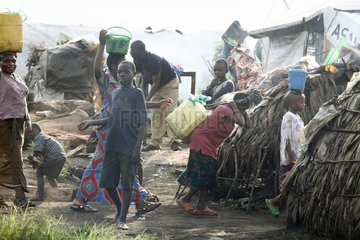 Fluechtlingslager und Zeltstadt Bulengo