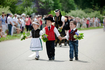 Sankt Peter  Deutschland  Kinder in Tracht auf dem Kreistrachtenfest