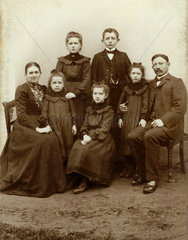 kinderreiche Familie  1904