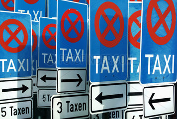 Verkehrsschilder Taxi  Taxistandplatz