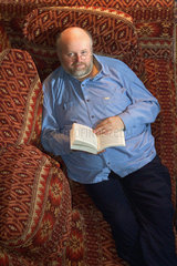 Portraet Wilhelm Dietl  Buchautor