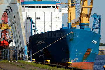 Hamburg  Deutschland  Container-Frachtschiff Emma Maersk am Kai im Hamburger Hafen