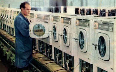 Waschmaschinenproduktion  AEG  1957