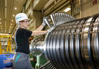 Muelheim an der Ruhr  Deutschland  kooperative Ingenieure  Ausbildung bei Siemens Energy Muelheim