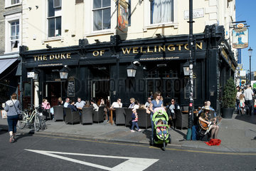 London  Grossbritannien  Portobello Road  Pub The Duke of Wellington