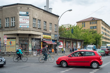 Berlin  Deutschland  Kreuzungsbereich Koepenicker Str. und Heinrich-Heine-Str in Berlin-Mitte