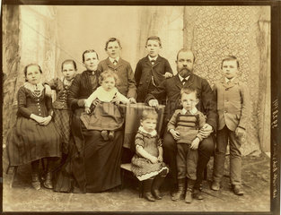 kinderreiche Familie  1893