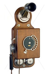 erstes Selbstwaehltelefon  1909
