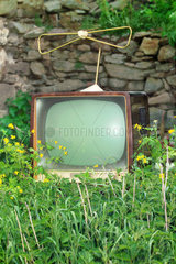 alter Fernseher  Zimmerantenne