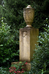 Zuerich  Schweiz  das Grab des Bildhauers Richard Kissling