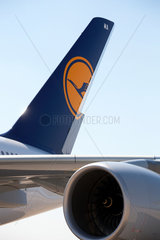 Duesseldorf  Deutschland  Heckfluegel des Airbus A380 von Lufthansa