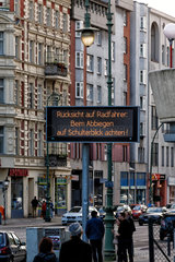 Berlin  Deutschland  elektronische Anzeigetafel der Berliner Verkehrsleitzentrale am Spandauer Damm