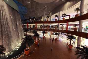Dubai  Vereinigte Arabische Emirate  Blick in die Mall of Dubai