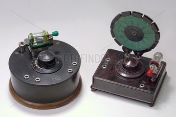 zwei Radios  Detektorempfaenger  1928 - 30