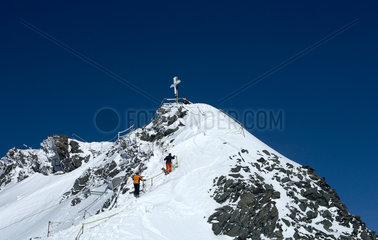 Verbier  Schweiz  Blick zum Gipfel des Mont Fort