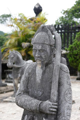 Hue  Vietnam  eine Statue auf dem Gelaende des Kaisergrabs von Minh Mang