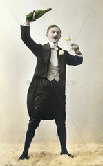 Champagnertrinker um 1925