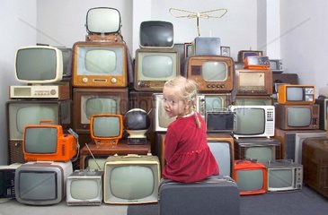 Kind beim fernsehen
