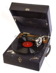 Schweizer Koffergrammophon um 1930