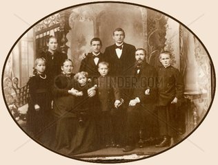 kinderreiche Familie um 1890