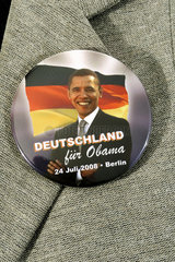 Obama-Button vom Besuch in Berlin 24. Juli 2008