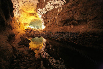 Arrieta  Spanien  die Cueva de los Verdes
