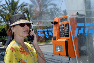 oeffentliche Telefonzelle in Israel